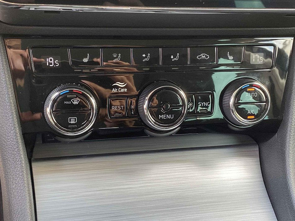 Škoda Superb III 2.0 TDi Ambition