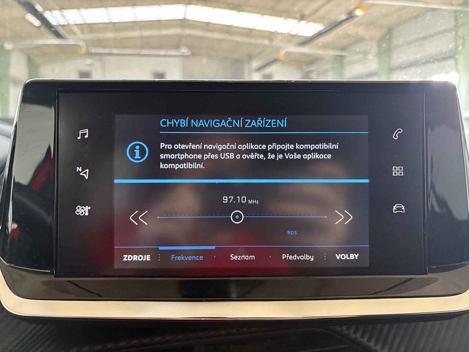 Peugeot 208 1.2i Style