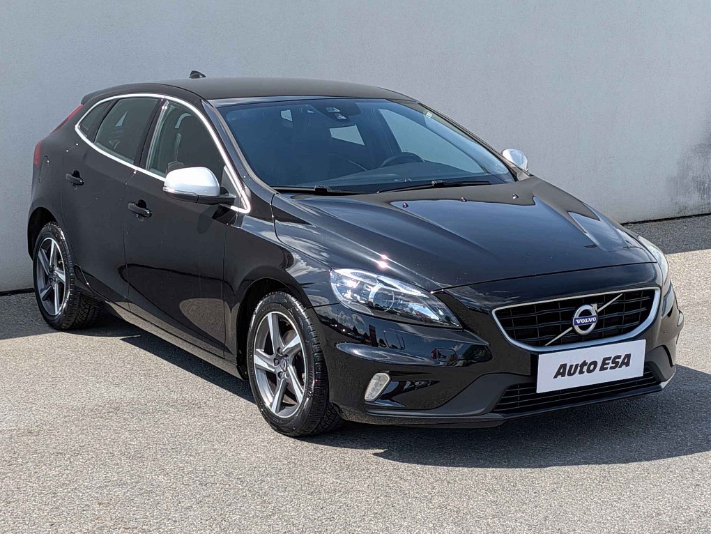 Volvo V40 2.0 D2 R-design