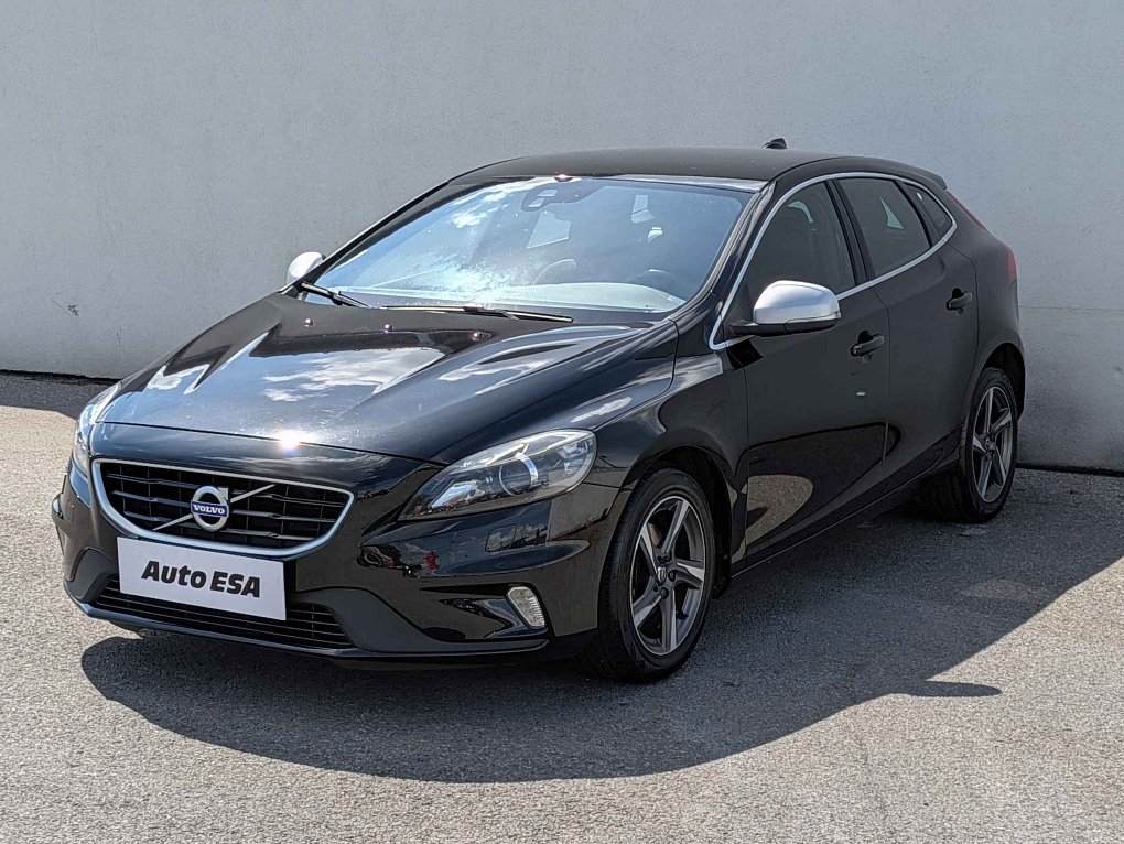 Volvo V40 2.0 D2 R-design