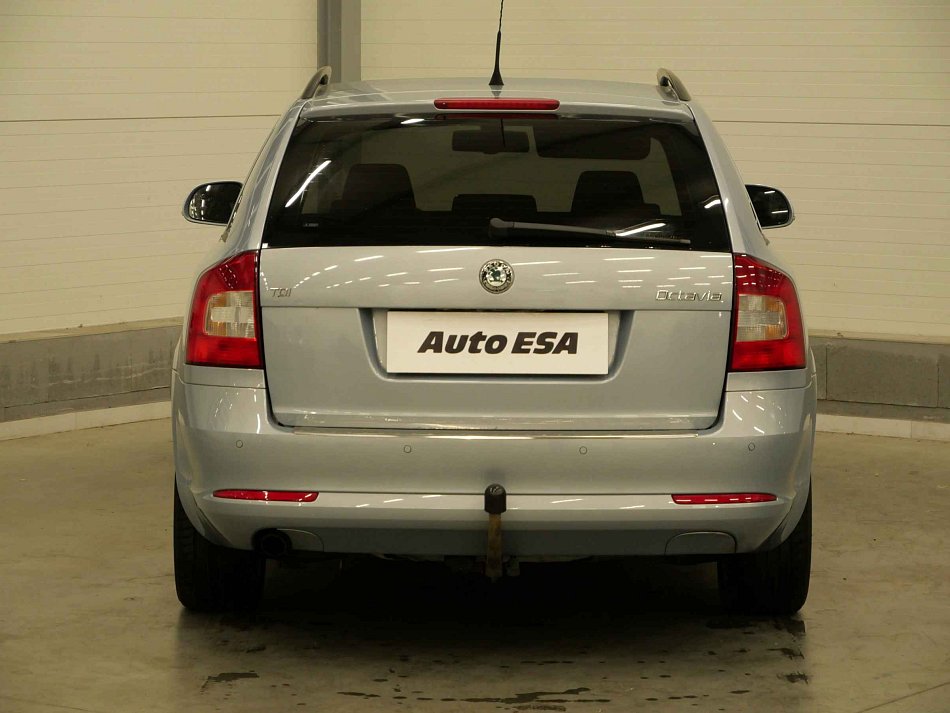 Škoda Octavia II 1.6 TDi Elegance