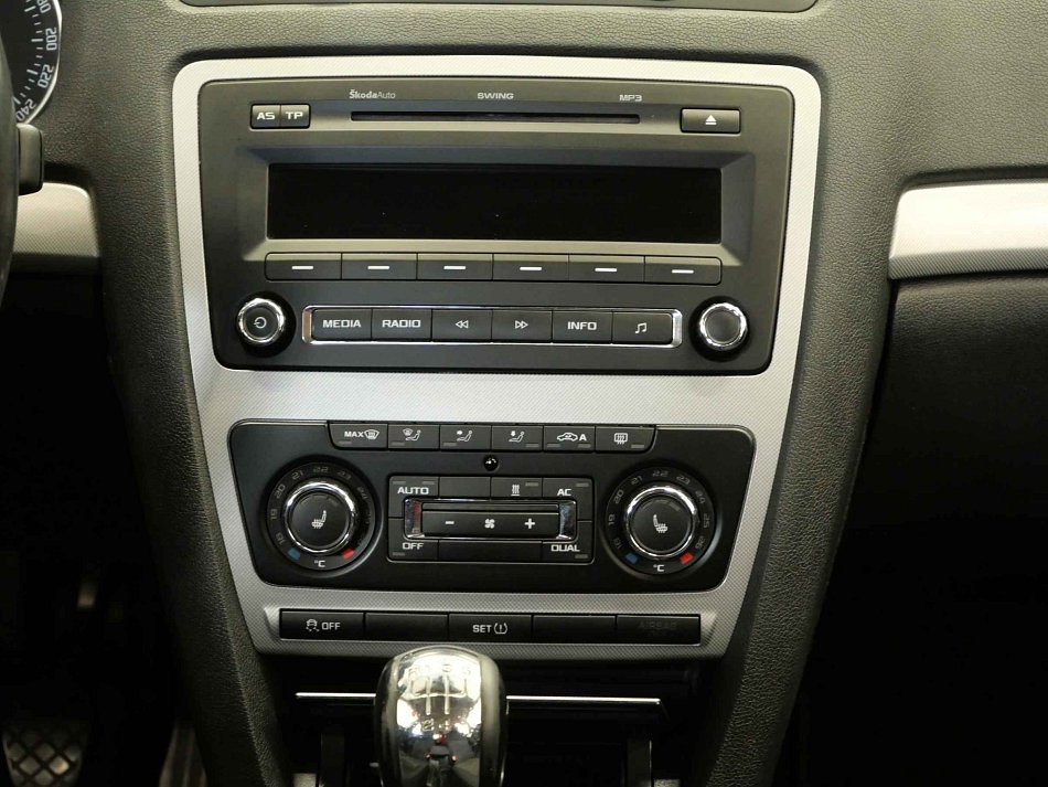 Škoda Octavia II 1.6 TDi Elegance