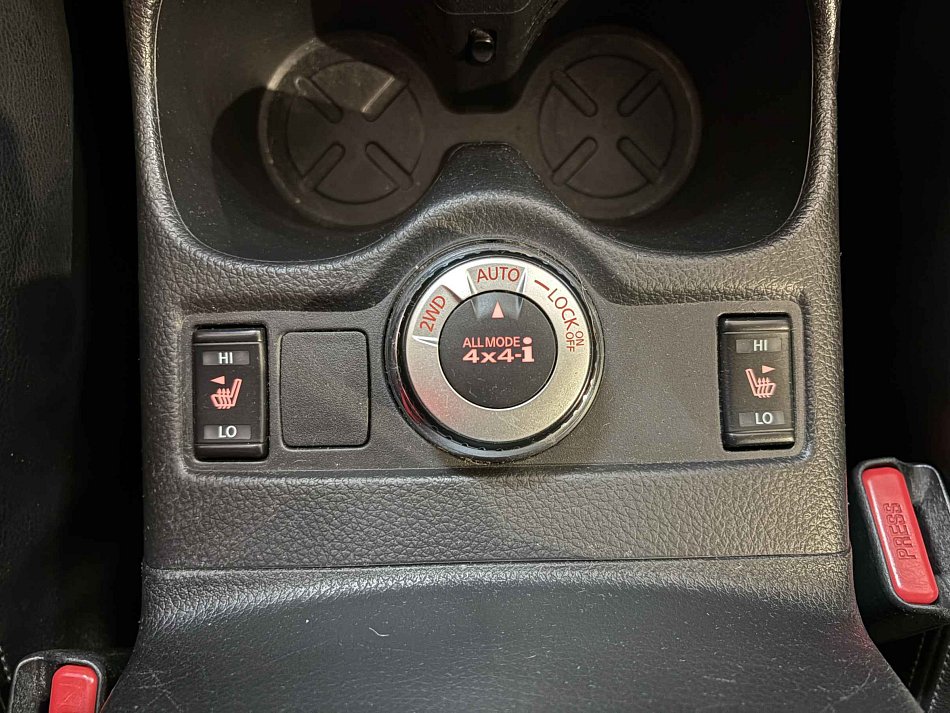 Nissan X-Trail 1.6 dCi  4x4