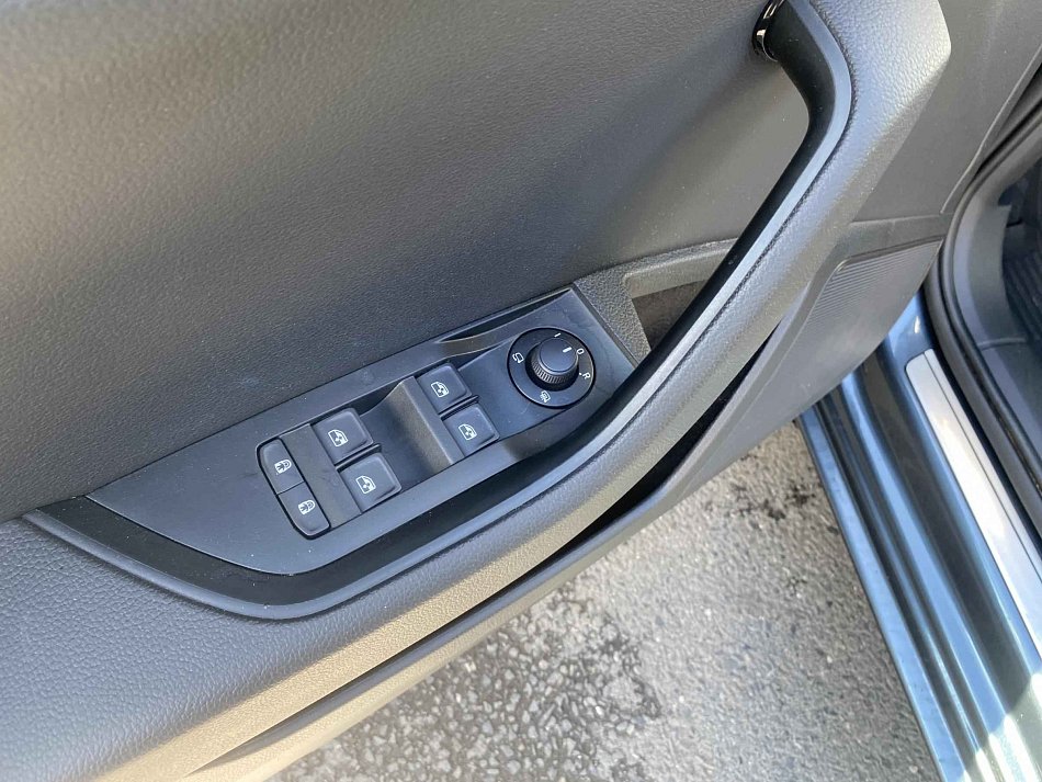 Škoda Superb III 2.0 TFSi Ambition