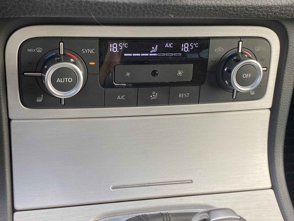 Volkswagen Touareg 3.0TDi  4x4