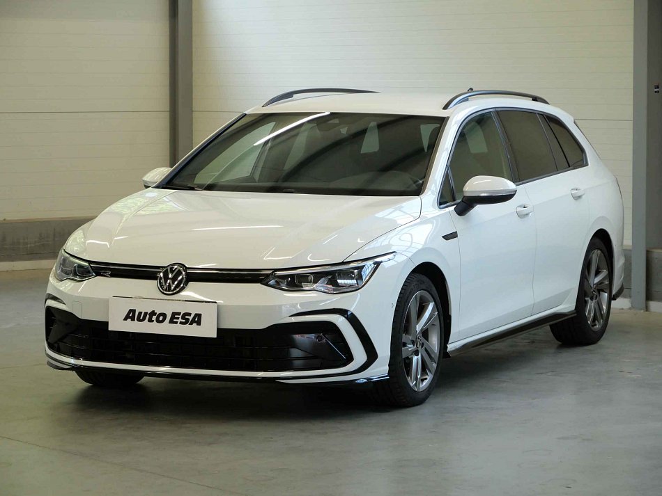 Volkswagen Golf 1.5TSI R-Line