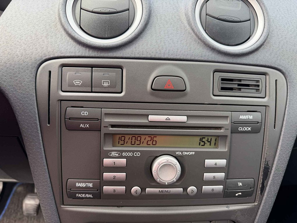 Ford Fusion 1.4i 