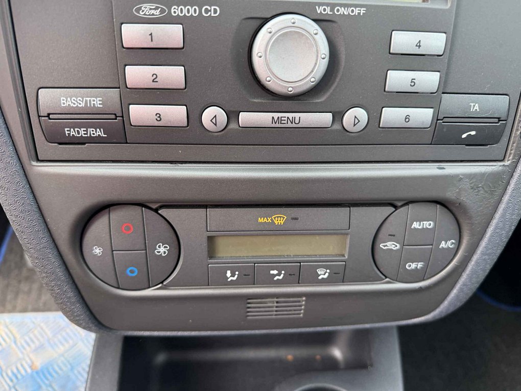 Ford Fusion 1.4i 