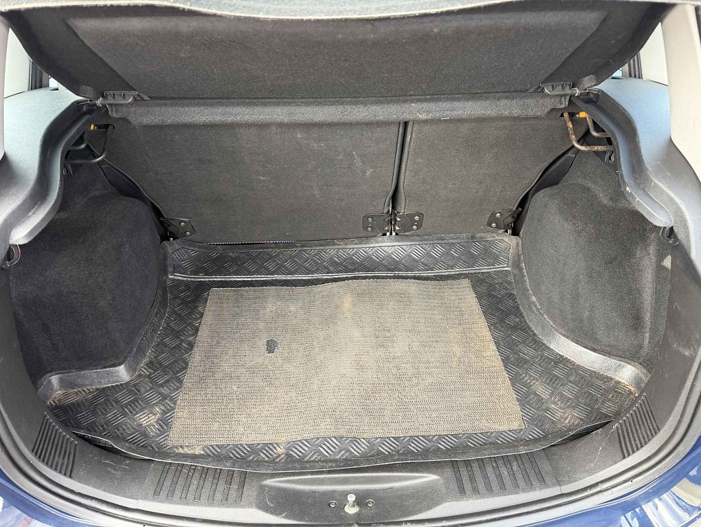 Ford Fusion 1.4i 