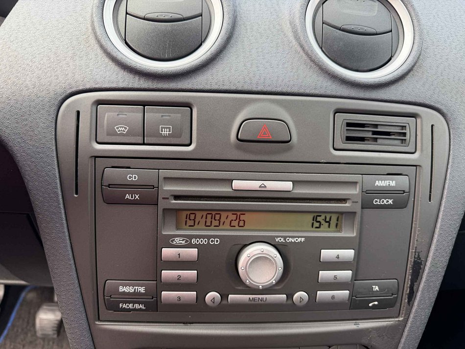 Ford Fusion 1.4i 