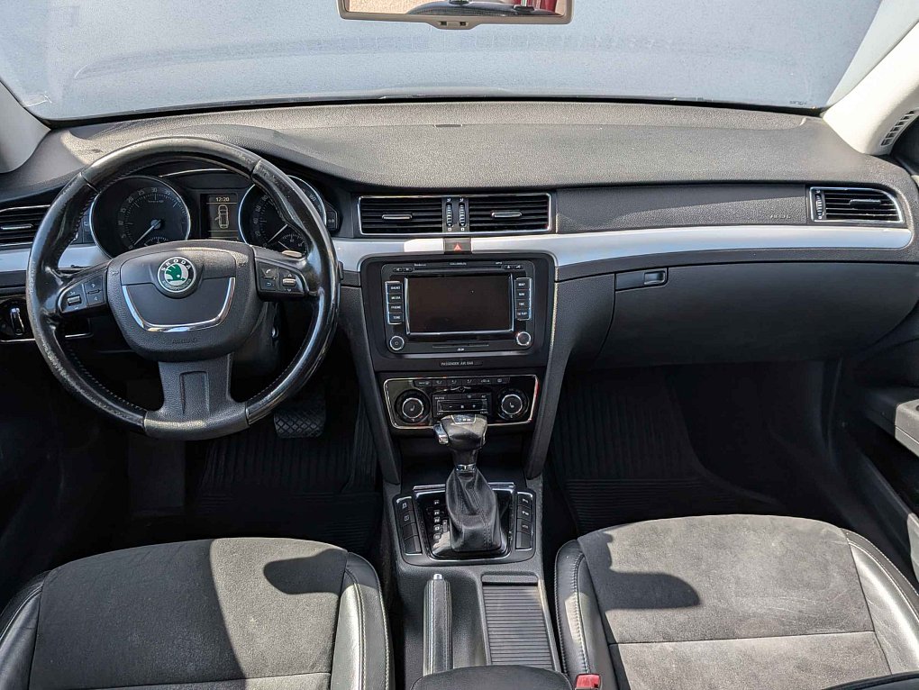 Škoda Superb II 2.0 TDi Elegance