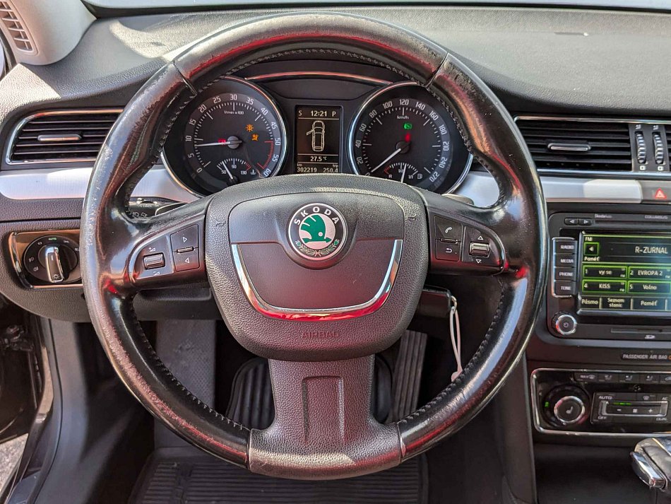 Škoda Superb II 2.0 TDi Elegance