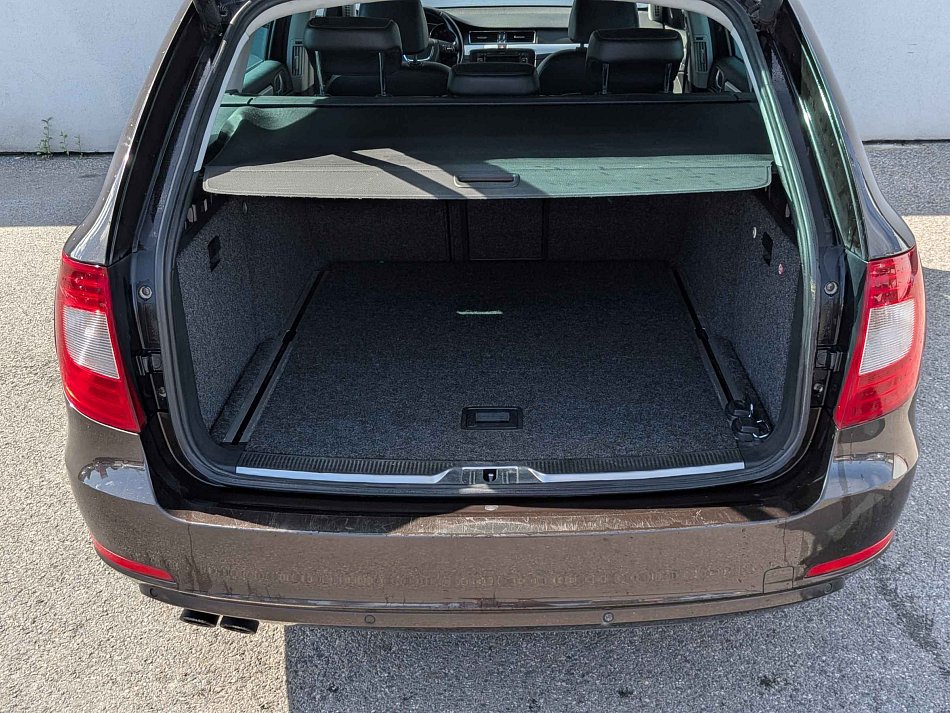 Škoda Superb II 2.0 TDi Elegance