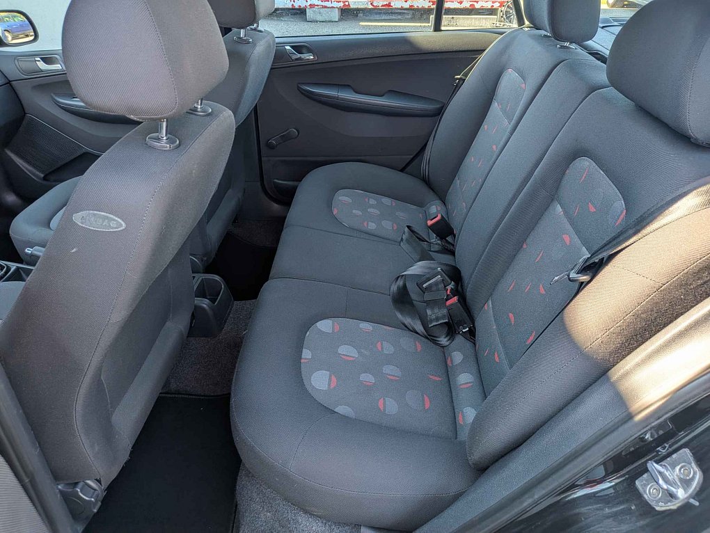 Škoda Fabia I 1.4 16V 