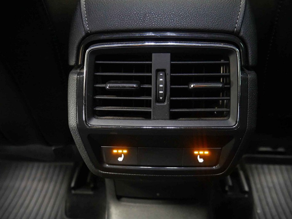 Škoda Karoq 2.0 TDi Style Plus 4x4