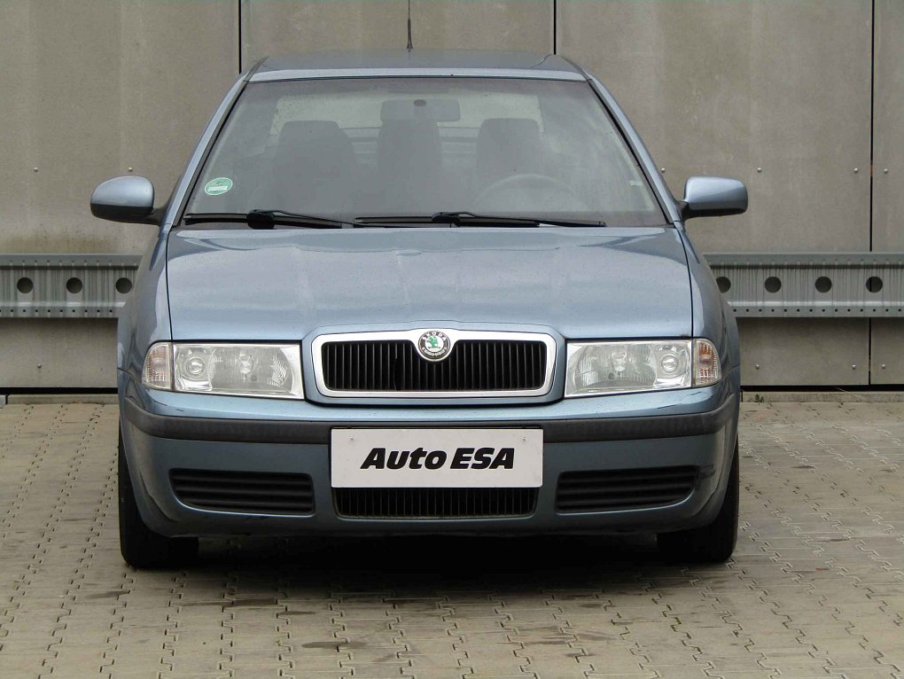 Škoda Octavia 1.6 MPi  Tour