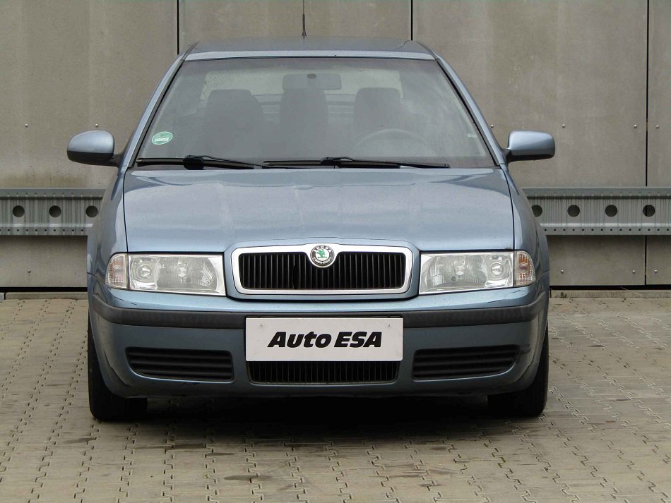 Škoda Octavia 1.6 MPi  Tour