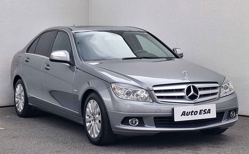 Mercedes-Benz Třída C 2.5i Elegance C230