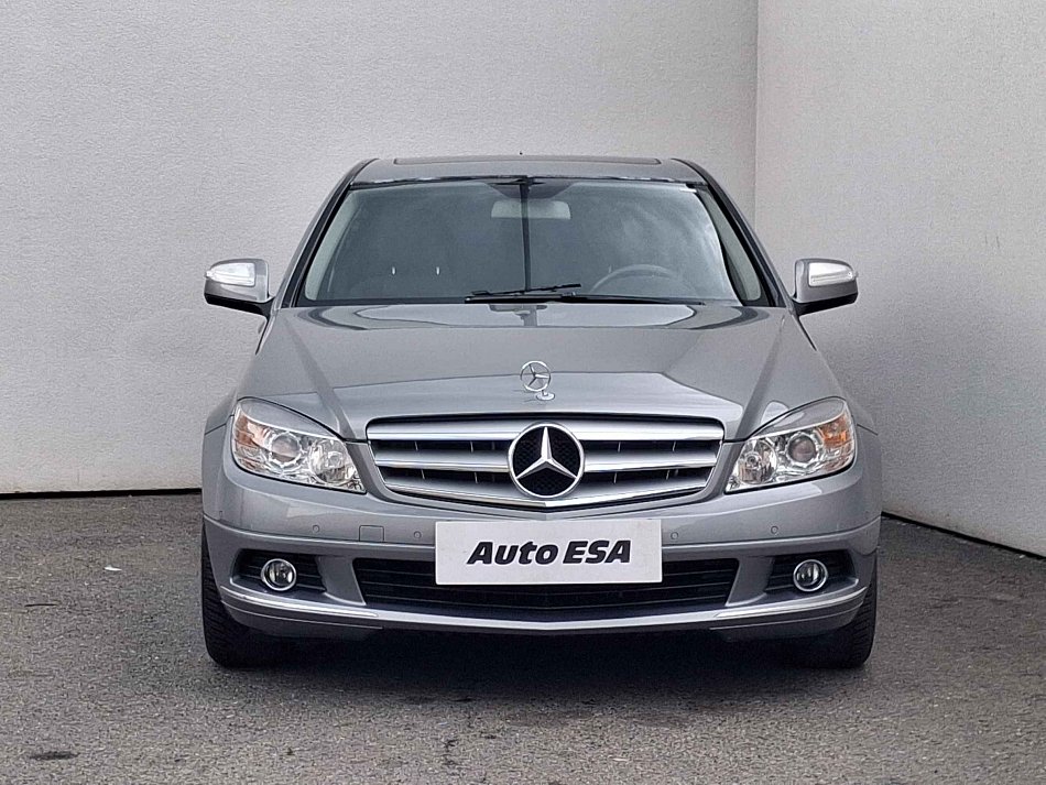 Mercedes-Benz Třída C 2.5i Elegance C230