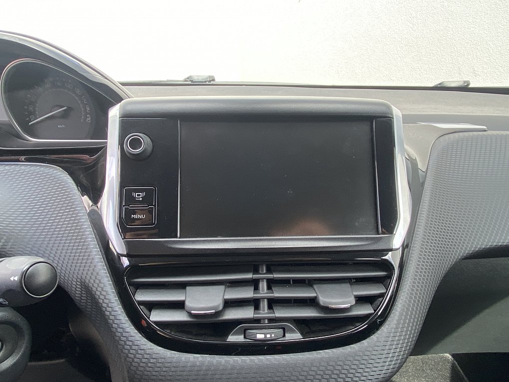 Peugeot 2008 1.6i Allure