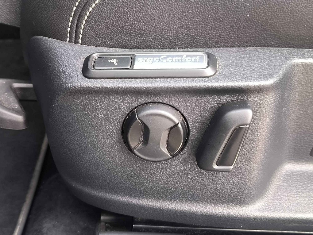 Volkswagen Passat 2.0TDi R-Line