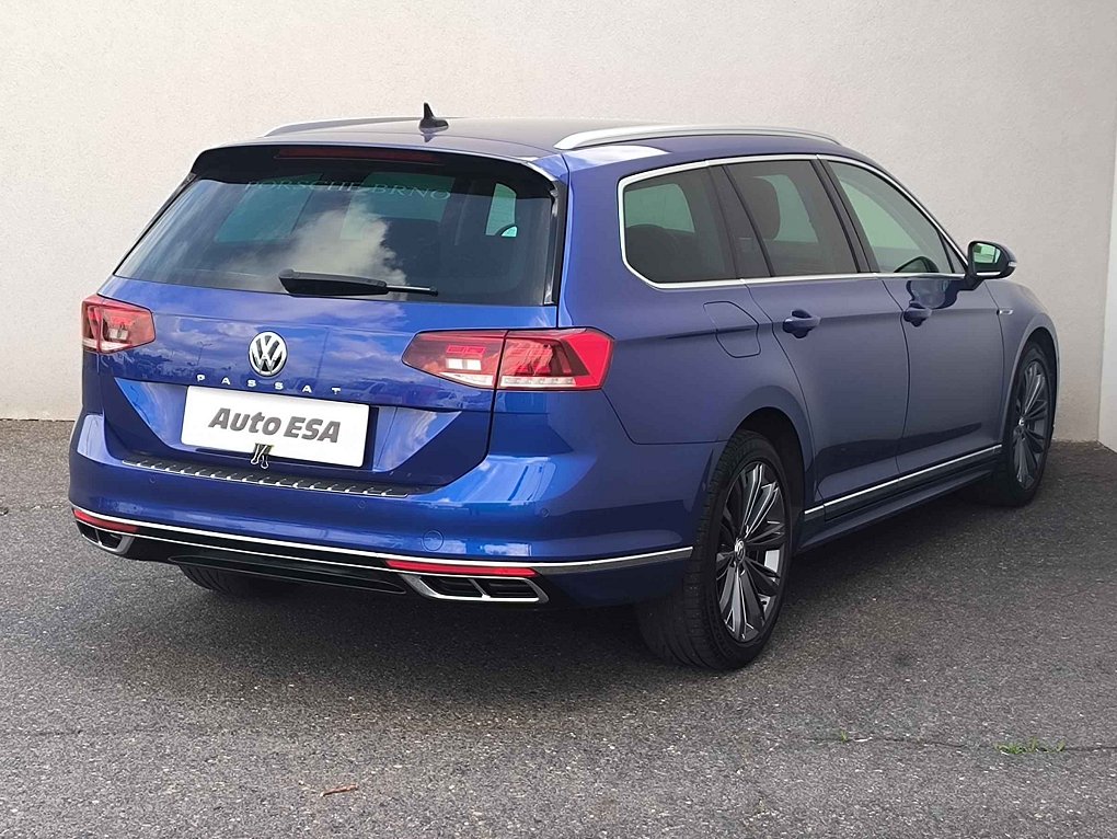 Volkswagen Passat 2.0TDi R-Line