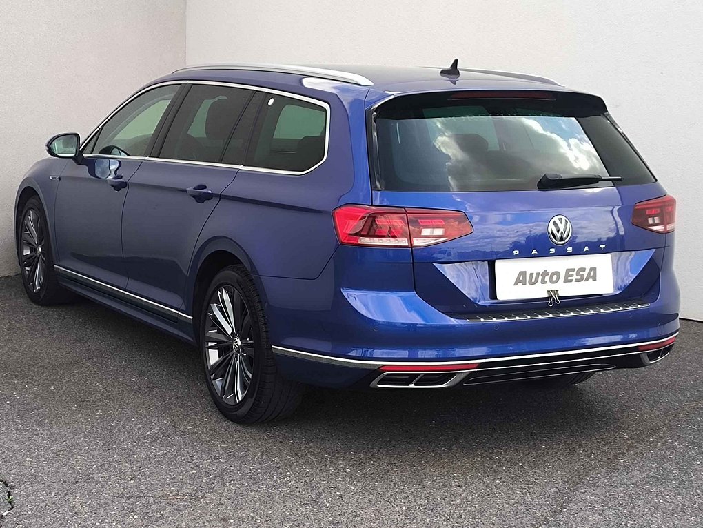 Volkswagen Passat 2.0TDi R-Line