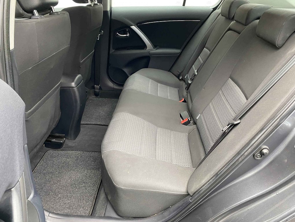 Toyota Avensis 1.8 VVT-i 