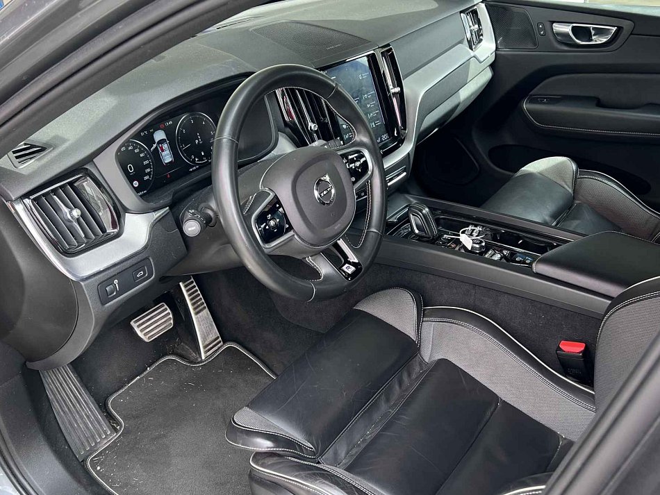 Volvo XC60 2.0 D R-design 4x4