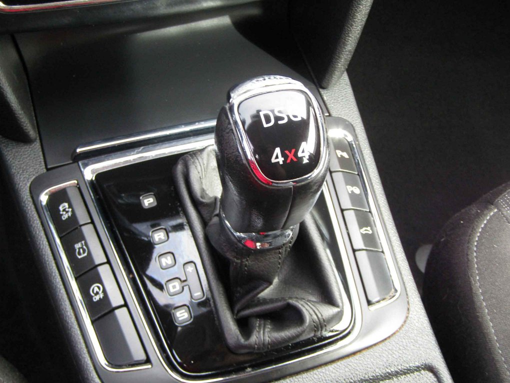 Škoda Superb II 2.0 TDi Elegance 4x4