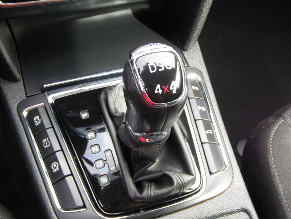 Škoda Superb II 2.0 TDi Elegance 4x4