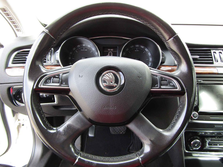 Škoda Superb II 2.0 TDi Elegance 4x4