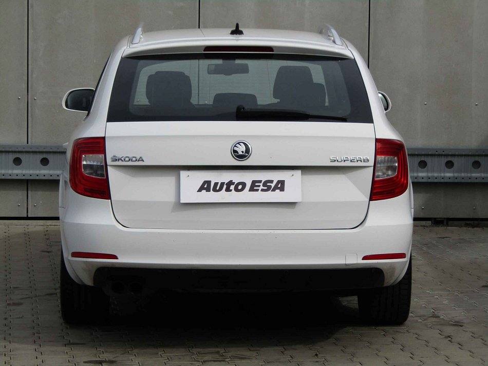 Škoda Superb II 2.0 TDi Elegance 4x4