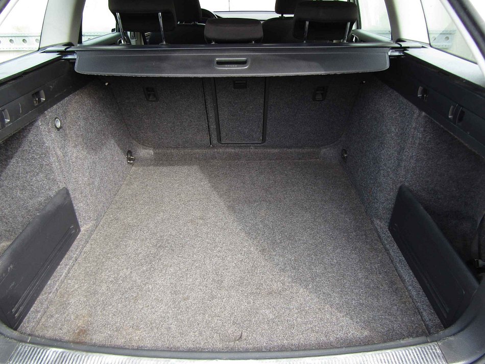 Škoda Superb II 2.0 TDi Elegance 4x4