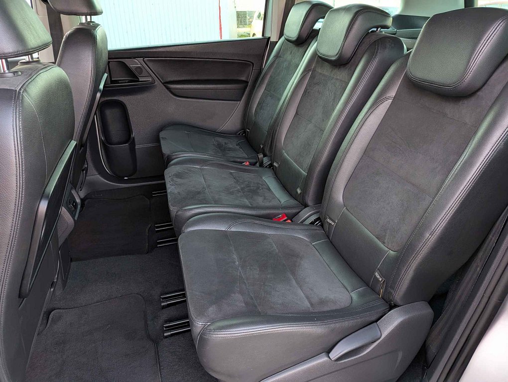 Volkswagen Sharan 2.0 TDi Highline