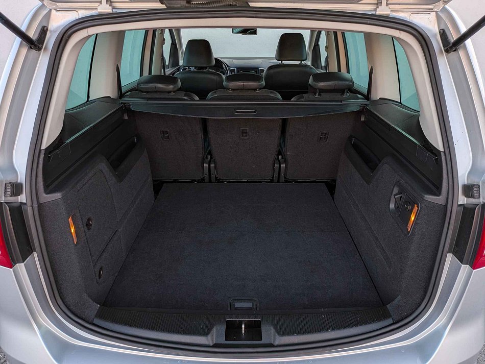 Volkswagen Sharan 2.0 TDi Highline