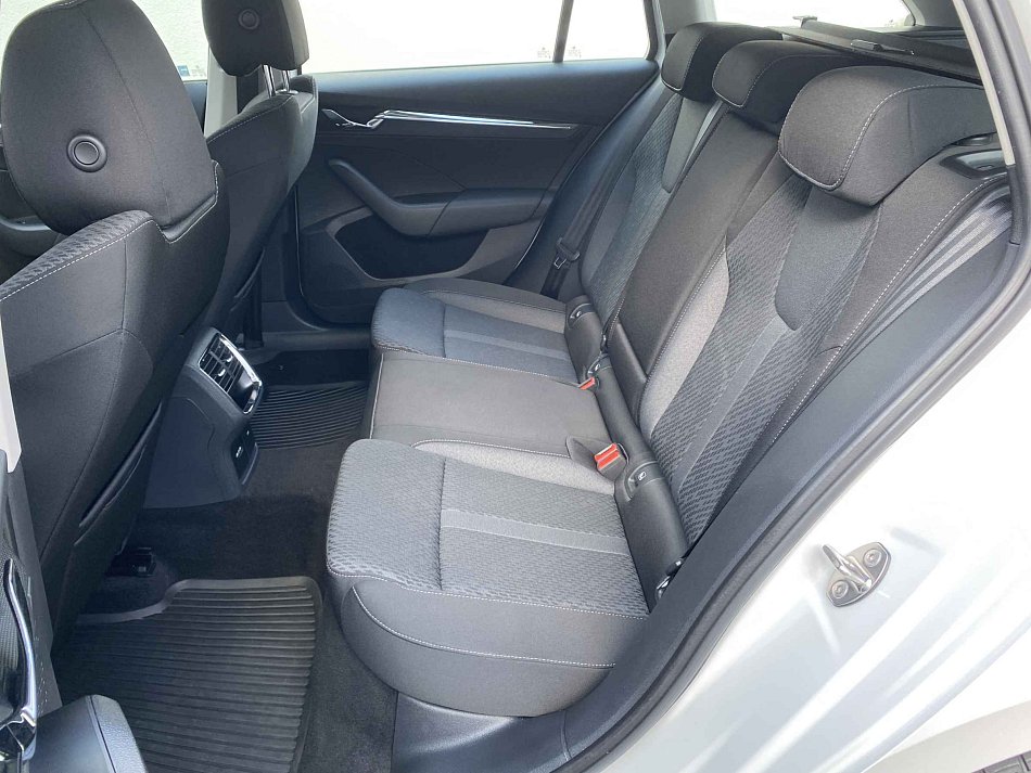 Škoda Octavia IV 2.0 TDi Style