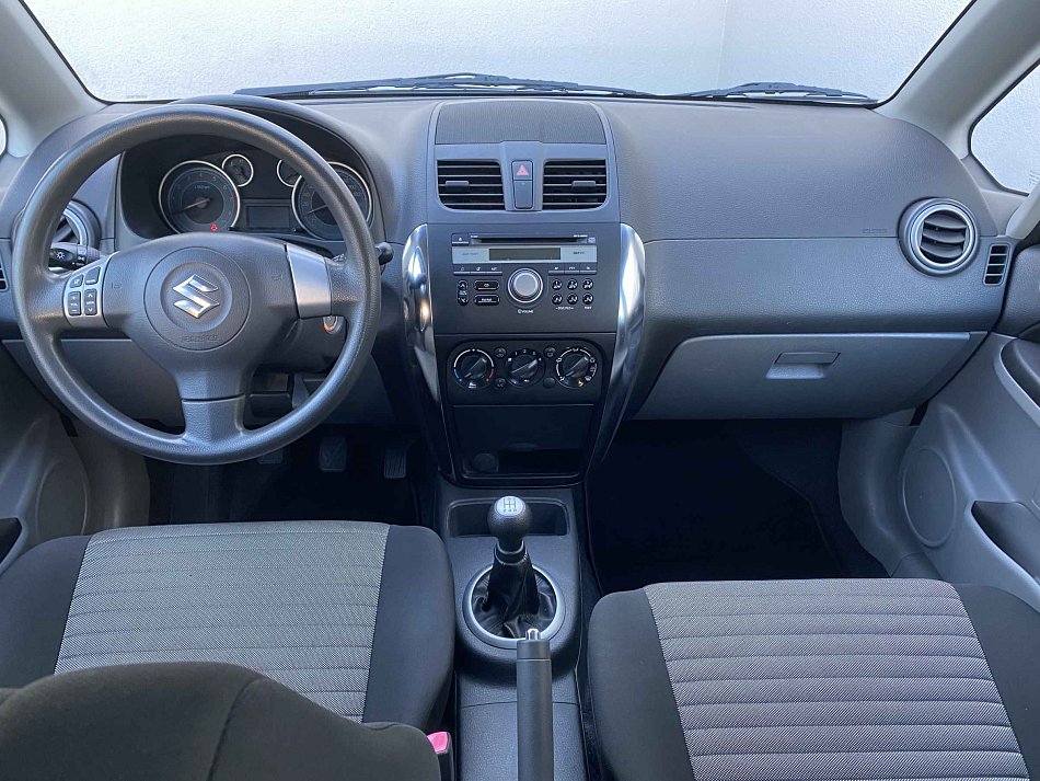 Suzuki SX4 1.6i  4x4