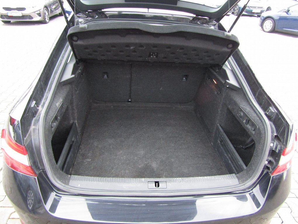 Škoda Superb III 2.0 TDi Active