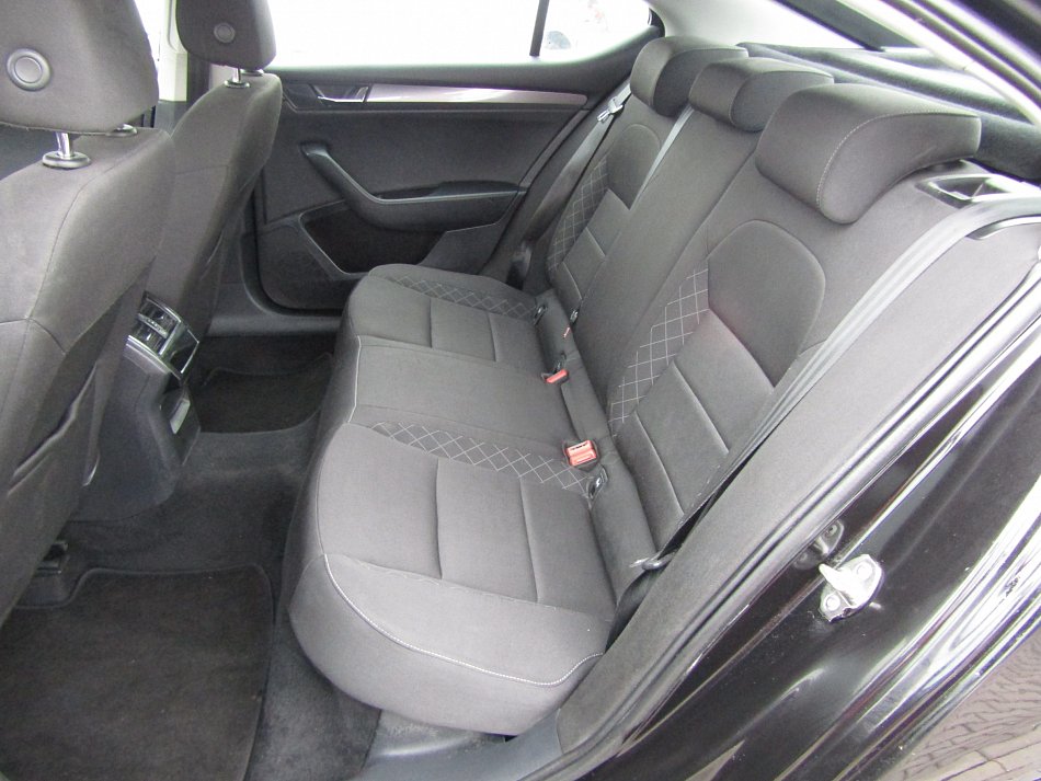 Škoda Superb III 2.0 TDi Active