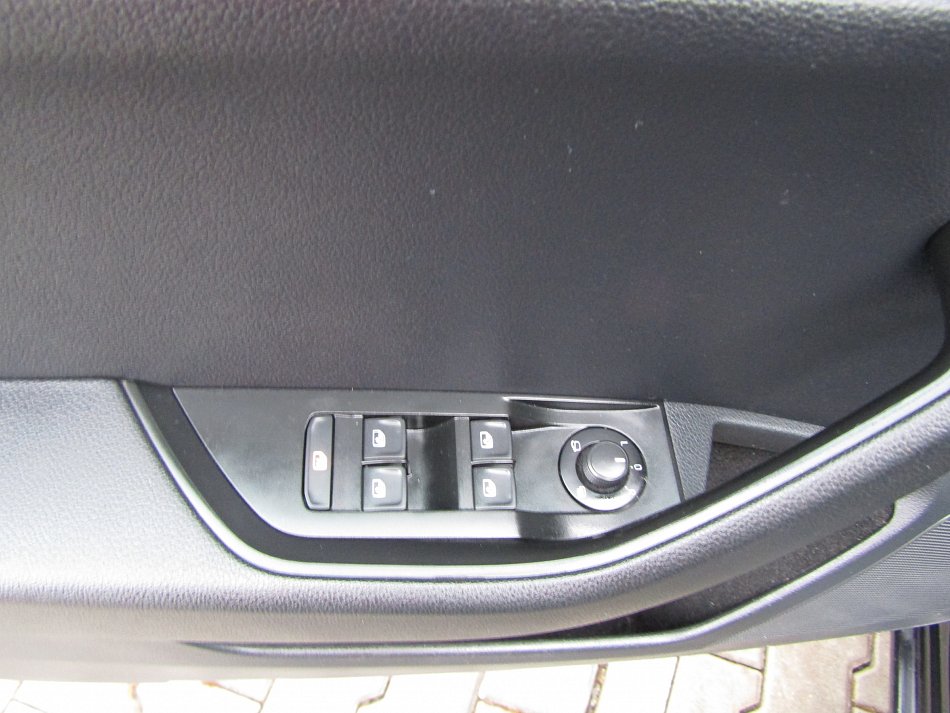 Škoda Superb III 2.0 TDi Active