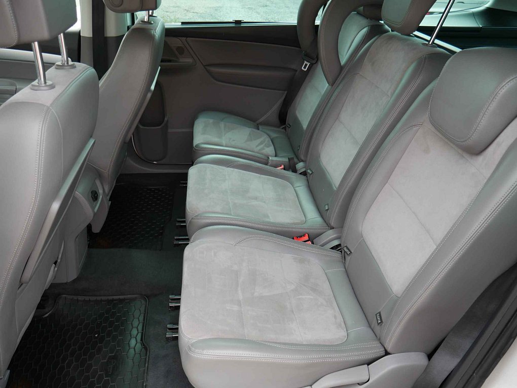 Volkswagen Sharan 2.0TDi 