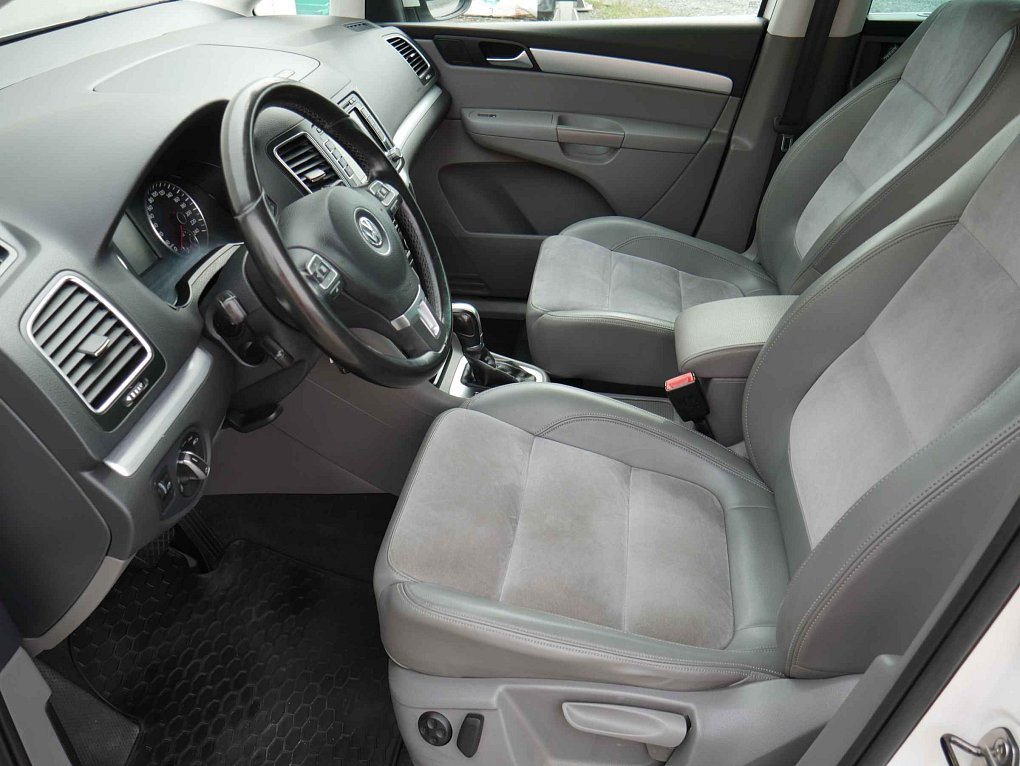 Volkswagen Sharan 2.0TDi 