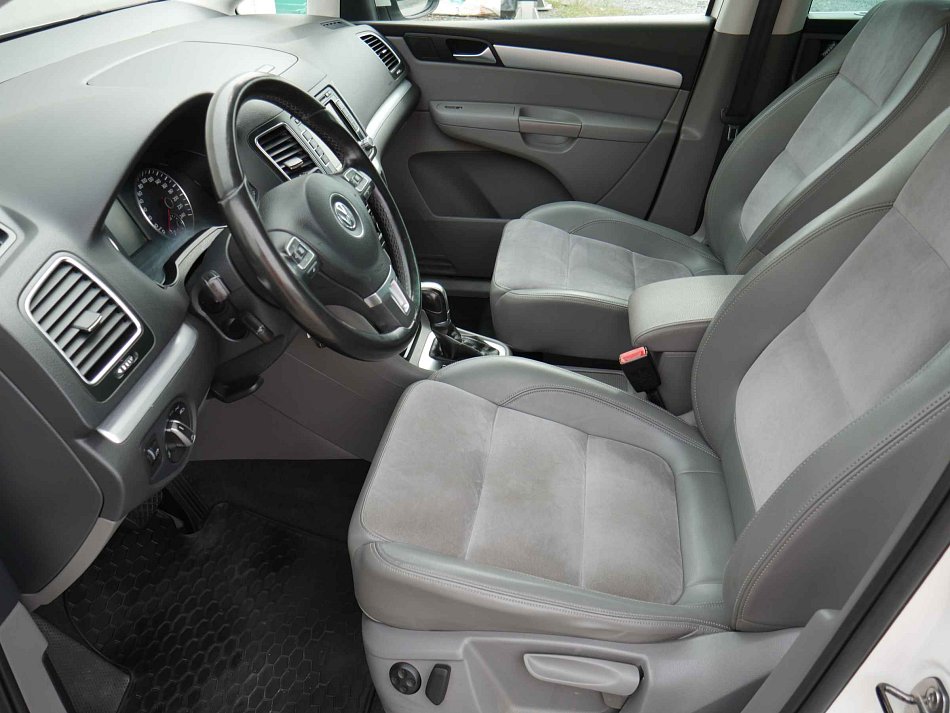 Volkswagen Sharan 2.0TDi 