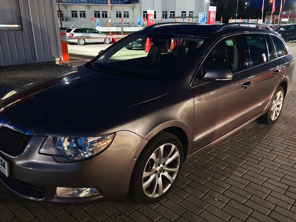 Škoda Superb II 3.6 FSi  4x4