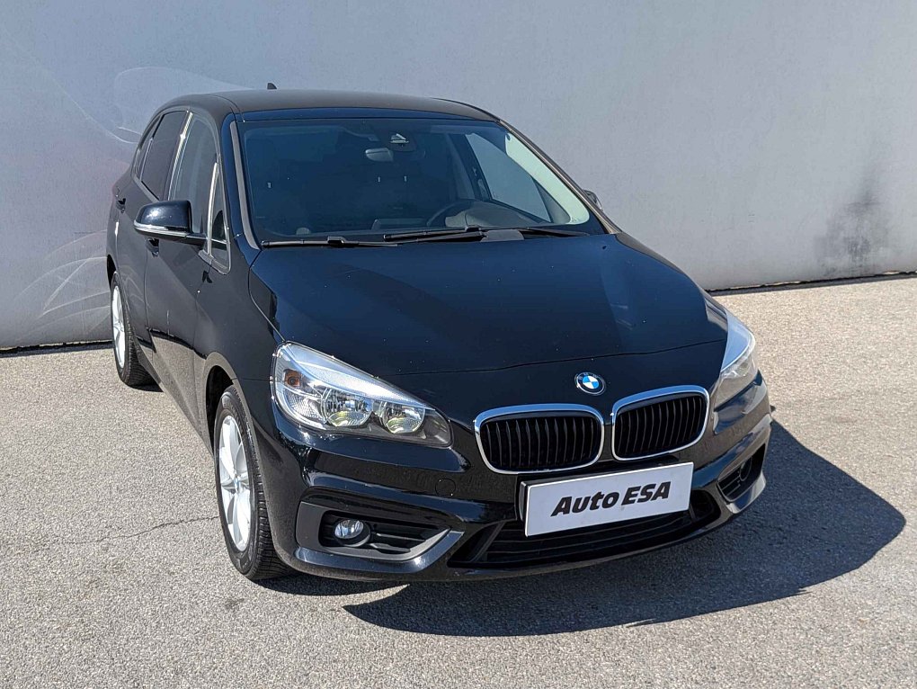 BMW Řada 2 1.5 i  218i