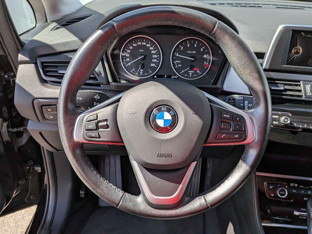 BMW Řada 2 1.5 i  218i