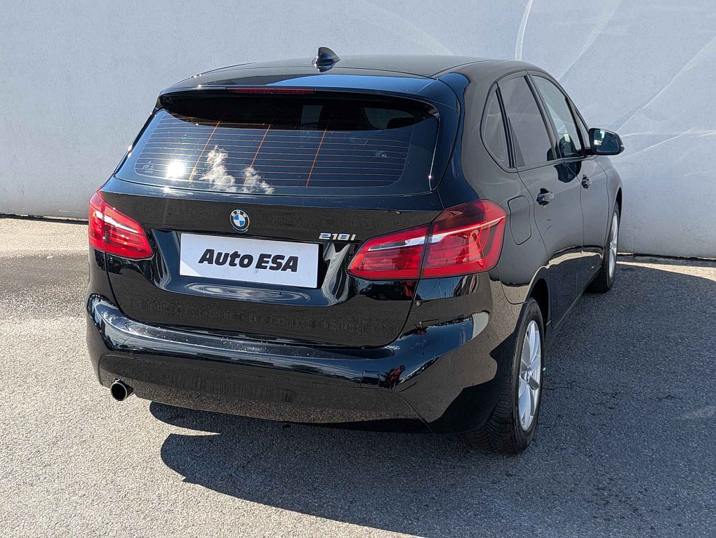 BMW Řada 2 1.5 i  218i