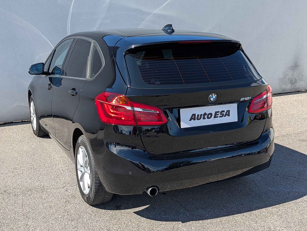 BMW Řada 2 1.5 i  218i