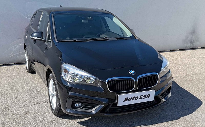 BMW Řada 2 1.5 i  218i